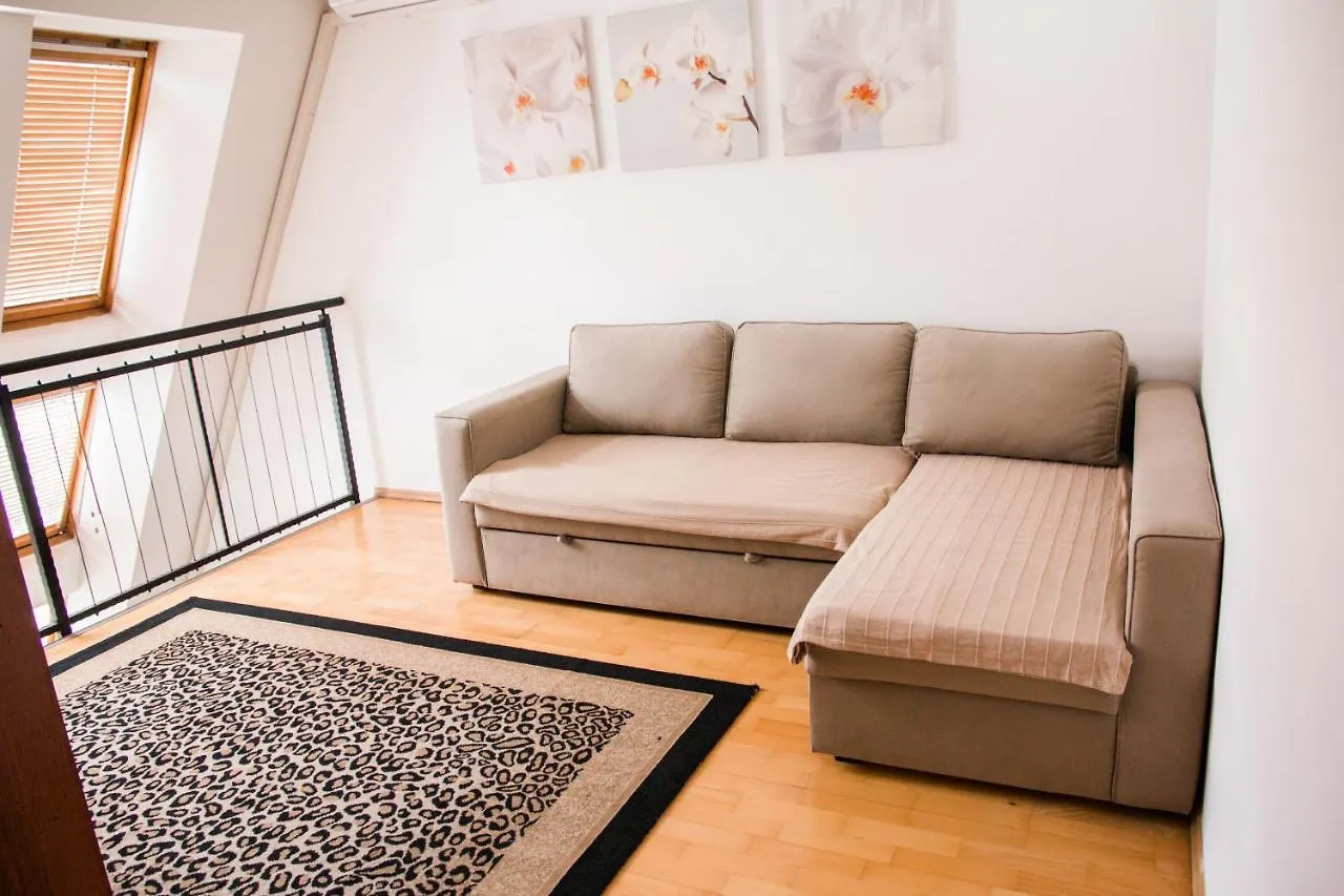 Elite Rooms & Apartments