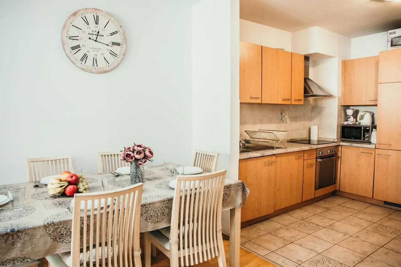 Elite Rooms & Apartments
